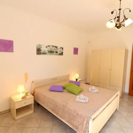 Casa Vacanze Desy A 4/5 شقة *